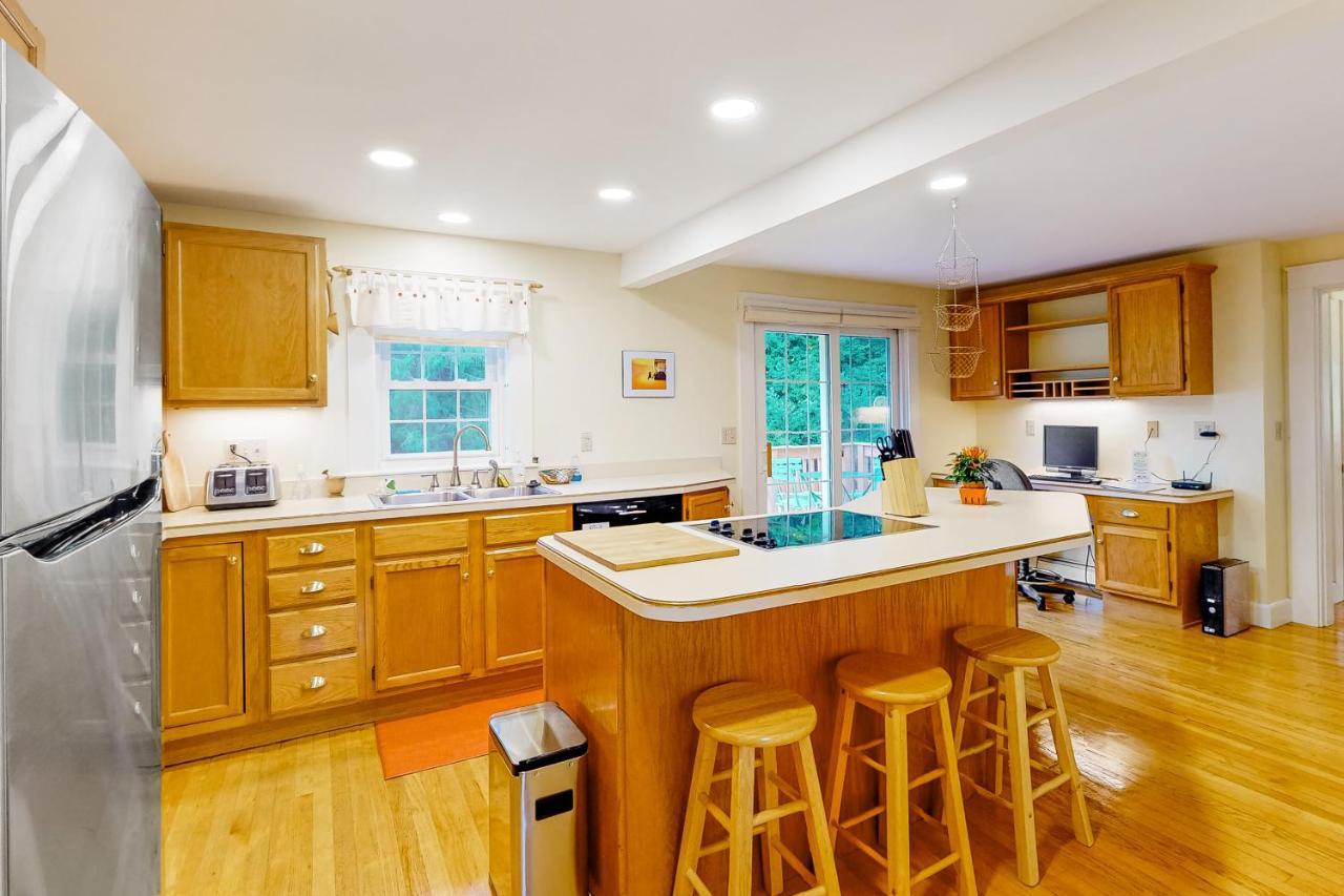 Villa Cape Me Away Gilford Esterno foto